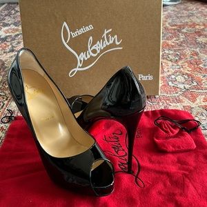 Christian Louboutin New Very Prive Black- Size 39.5 NEVER WORN